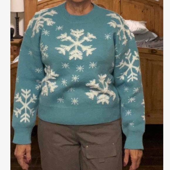 Cozy Mint Blue Christmas Holiday Festive Oversized Sweater Top - Picture 2 of 8